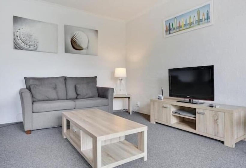 Ocean Drive Apartments