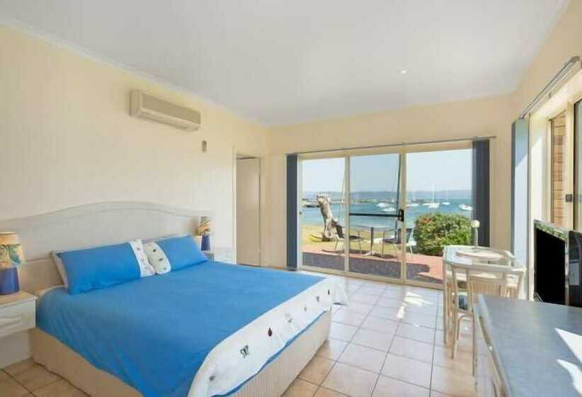 Quarantine Bay Beach Cottages