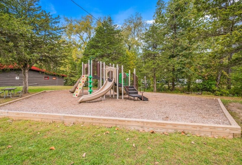 Отель Rondout Valley Resort