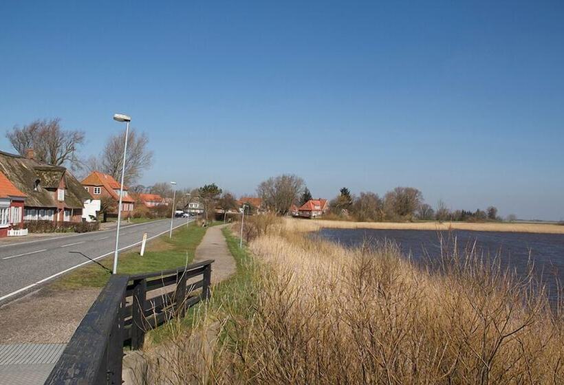 هتل Rudbøl Grænsekro