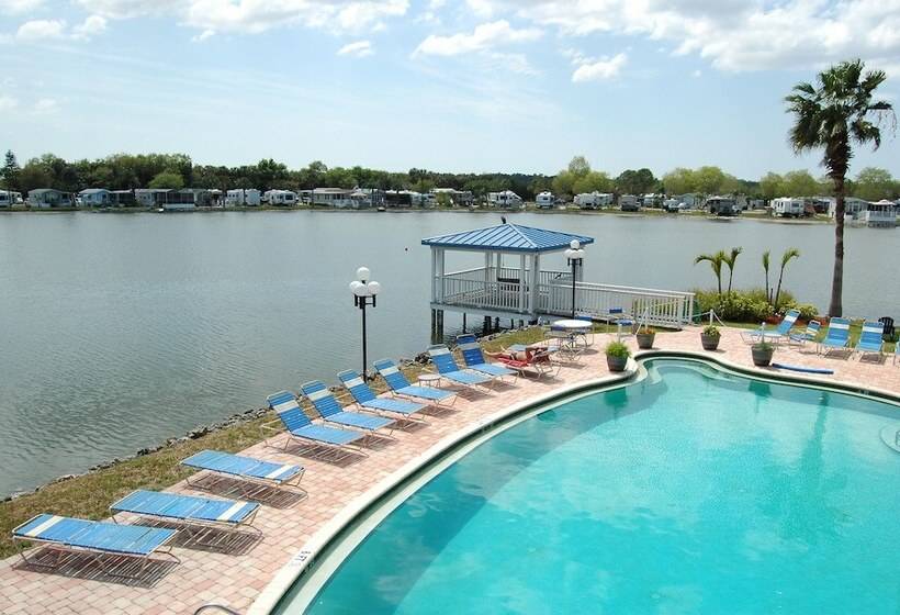 호텔 Winter Quarters Encore Manatee Rv Resort