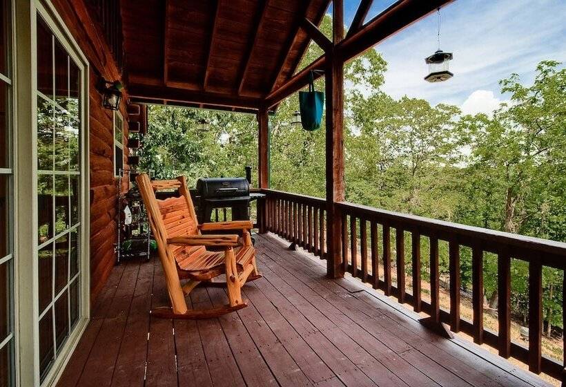 Lake Forest Luxury Log Cabins