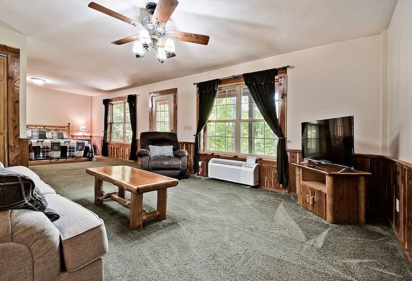 Lake Forest Luxury Log Cabins