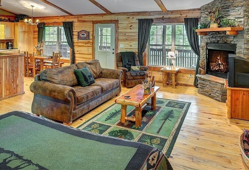 Lake Forest Luxury Log Cabins