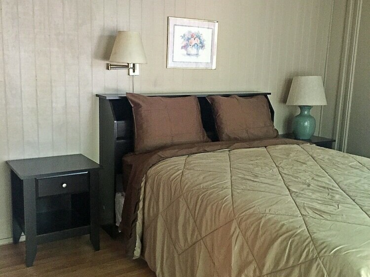 Lake Myers Rv & Camping Resort