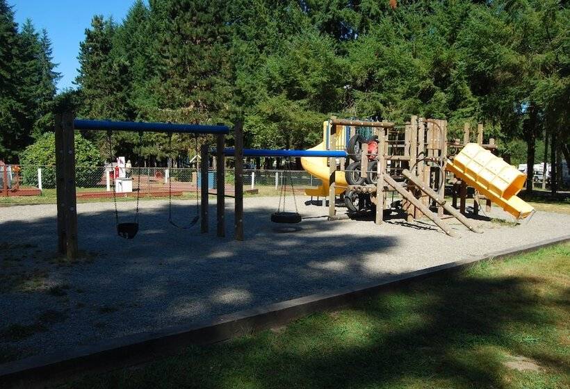 Thunderbird Rv & Camping Resort