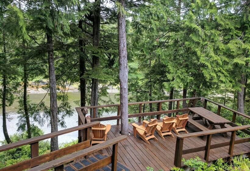 Wild Pacific Waterfront Cabins