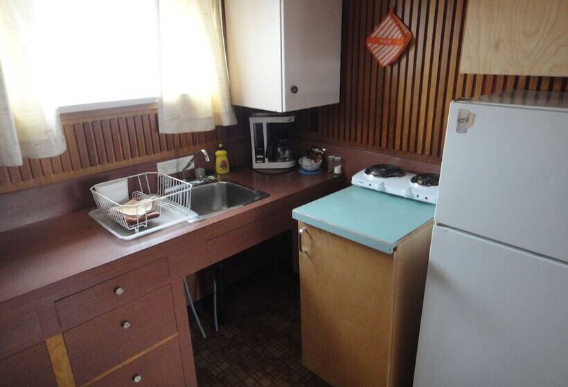 Airport Inn Motel & Rv Park