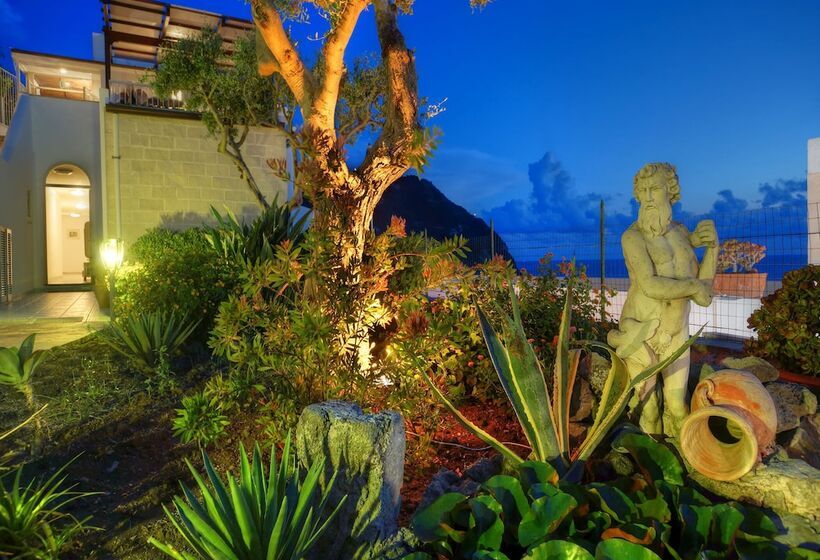 Bed and Breakfast Accommodation For 6 With A Breathtaking View Of Citara