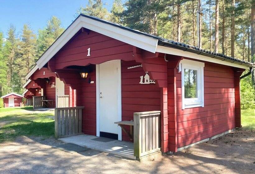 هتل Hyltena Stugby   Campground