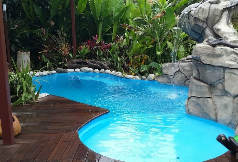 هتل Inn Jimenez