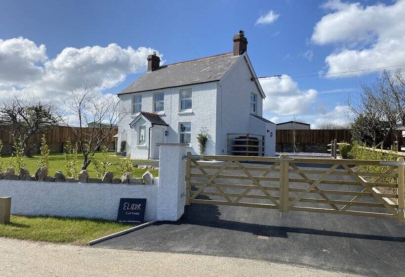 Elidyr Cottage   3 Bed Cottage   Amroth