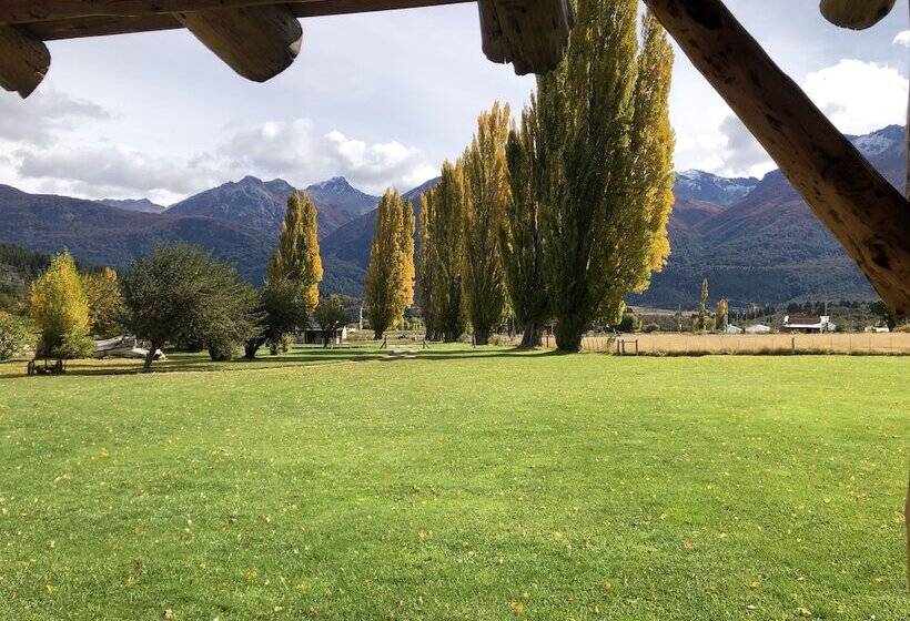فندق Valle Del Carrileufu