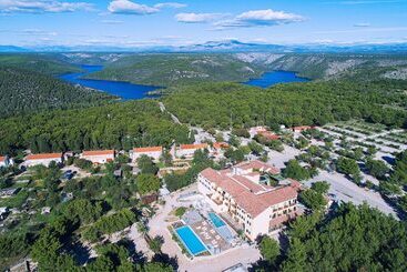 پانسیون Delightful Park View Room With Breakfast Included