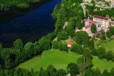 پانسیون Delightful Park View Room With Breakfast Included