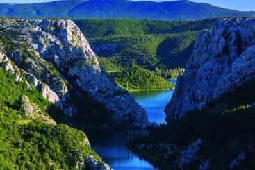 پانسیون Delightful Park View Room With Breakfast Included