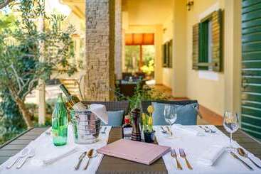 پانسیون Delightful Park View Room With Breakfast Included
