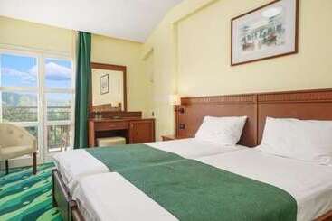 پانسیون Delightful Park View Room With Breakfast Included
