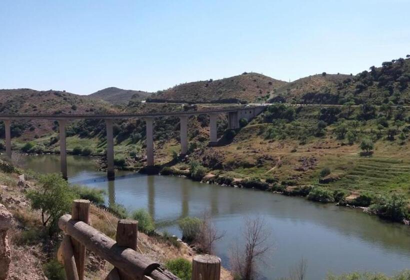 تختخواب و صبحانه Abetarda Cc