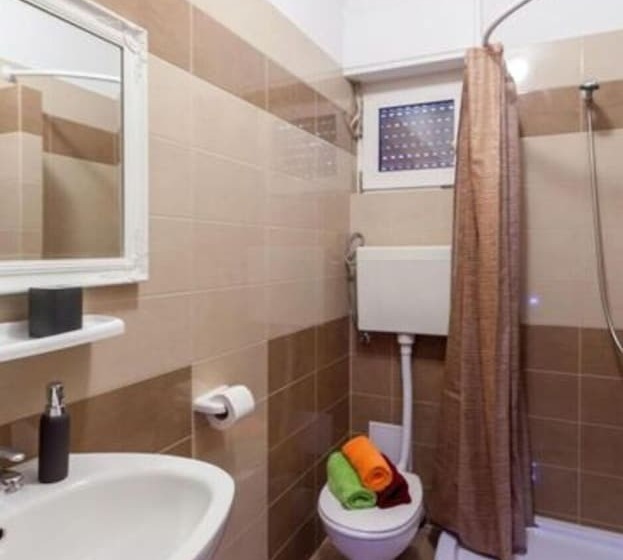 ホテル Lovely Double Bed Room With Balcony And Sea View