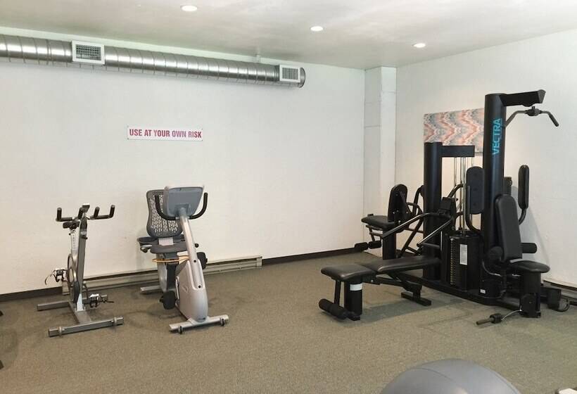 73sw   F/p   W/d   Sleeps 6