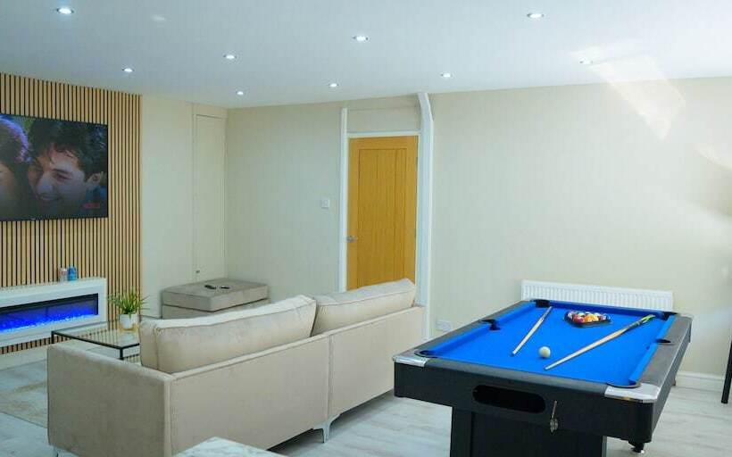 اقامتگاه Inviting 1 Bed House In Bradford