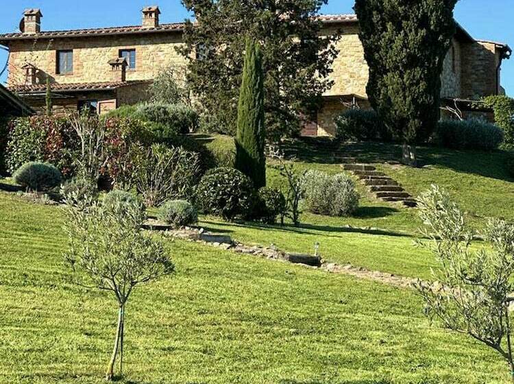 إقامة Lovely Home Between Volterra And San Gimignano