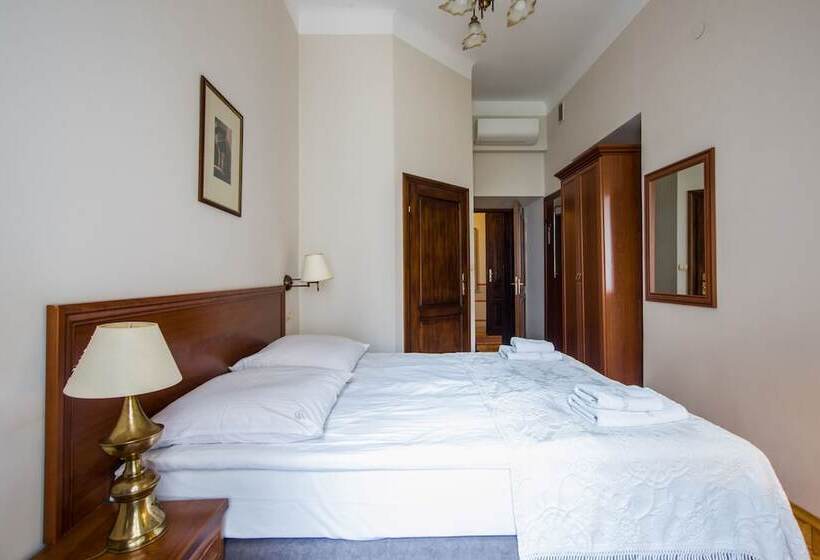 Aparthotel Basztowa