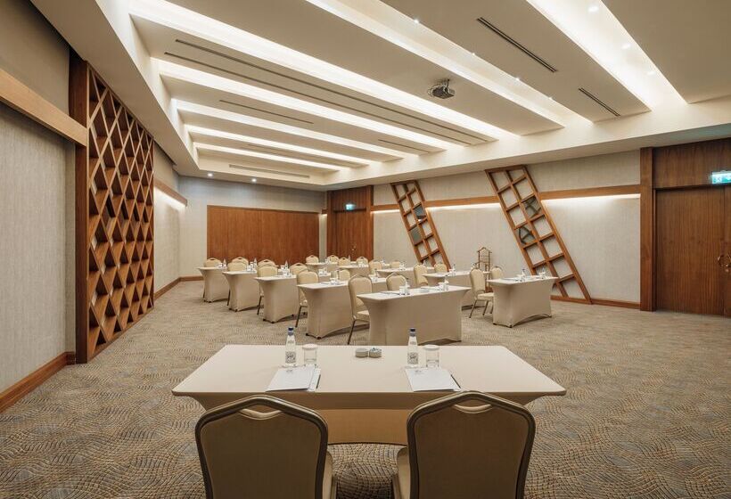 Fotos del hotel Doubletree By Hilton Istanbul Atasehir  & Conference Centre:  19