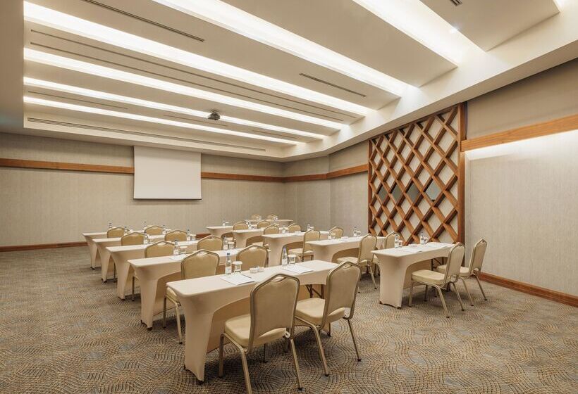 Hotel Doubletree By Hilton Istanbul Atasehir  & Conference Centre