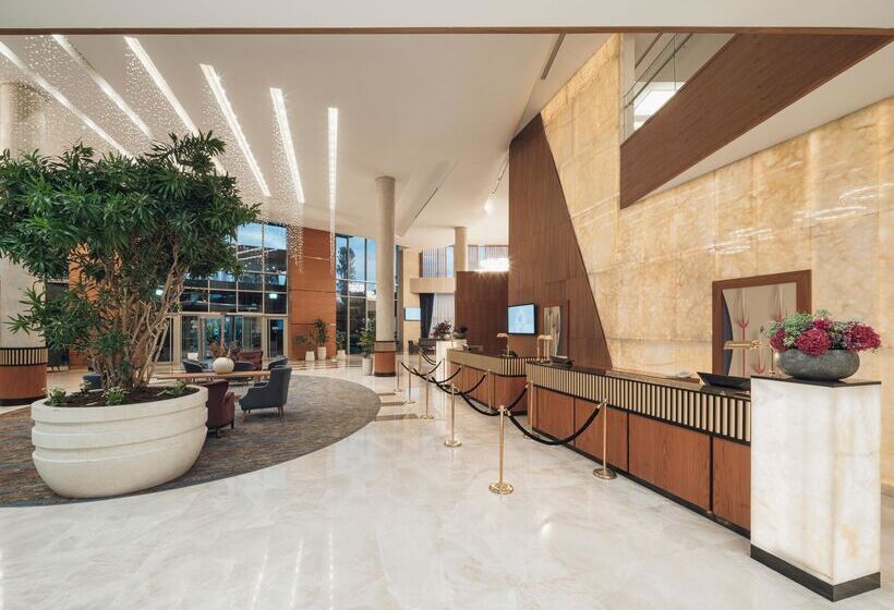 Hotel Doubletree By Hilton Istanbul Atasehir  & Conference Centre