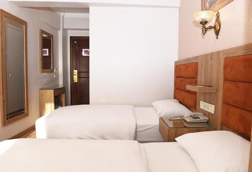 Fotos del hotel Grand Umit:  18