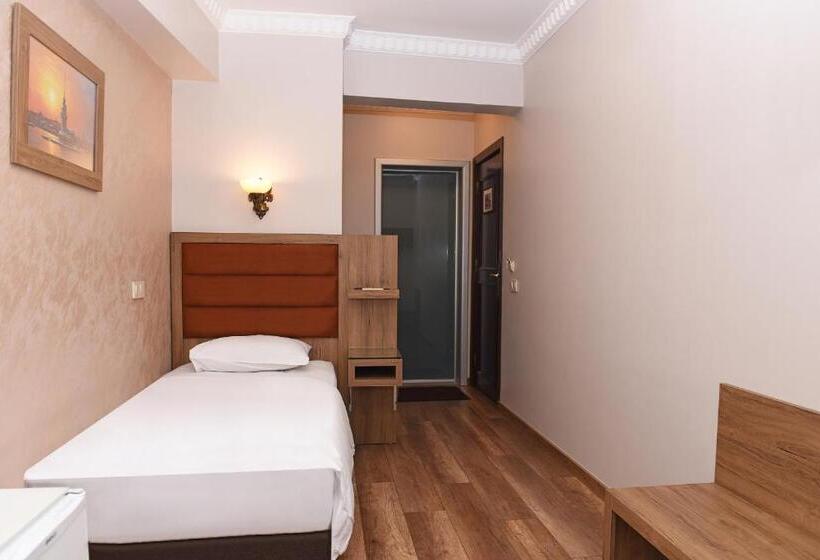 Fotos del hotel Grand Umit:  17