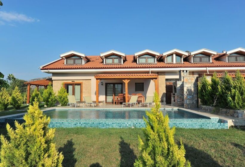 هتل Grenadine Lodge