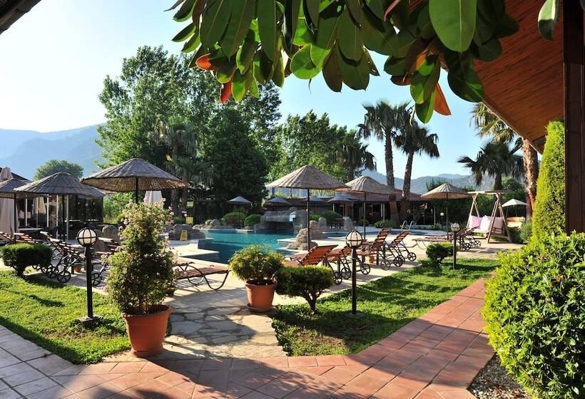 هتل Grenadine Lodge