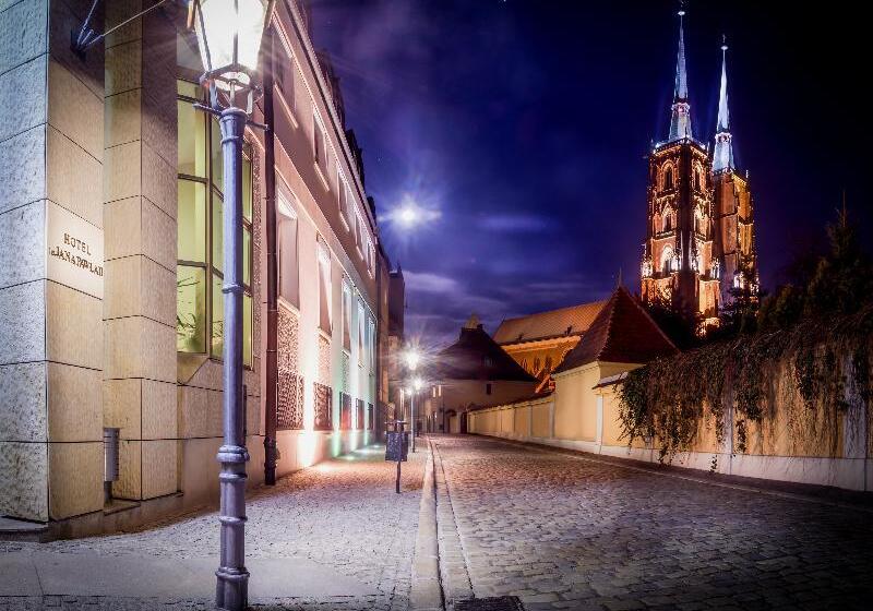 هتل Im. Jana Pawła Ii