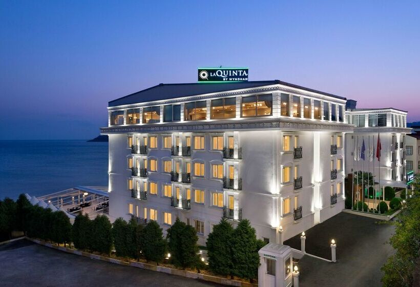 Hotel La Quinta By Wyndham Giresun