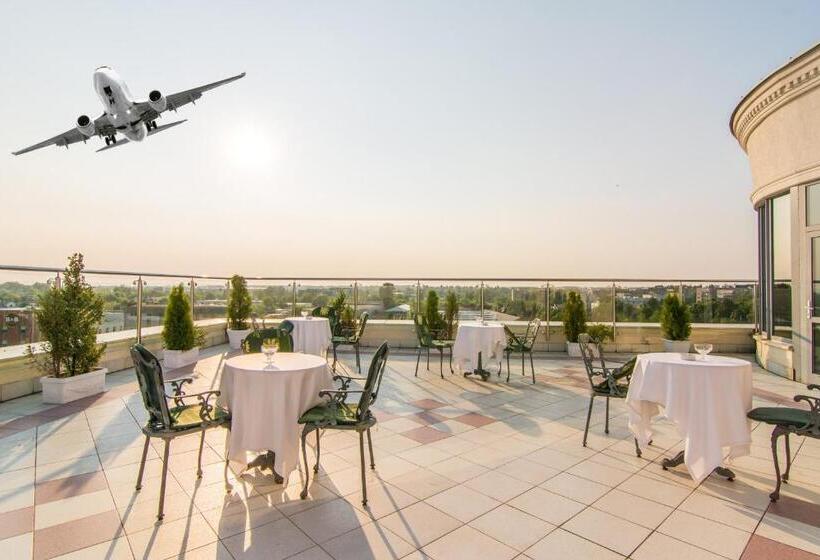 هتل Lord   Warsaw Airport