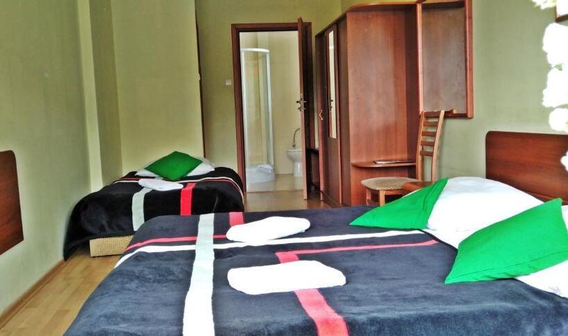 هتل Montebello Bussines & Spa