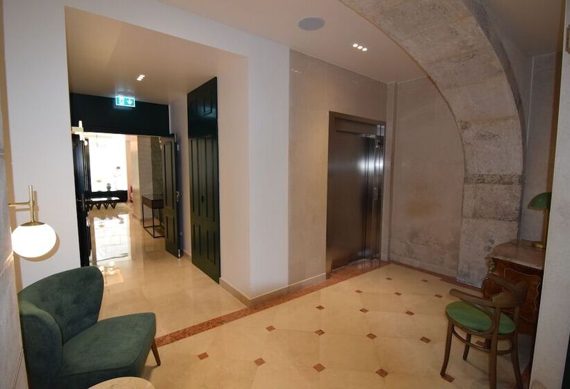 پانسیون Residencial Florescente