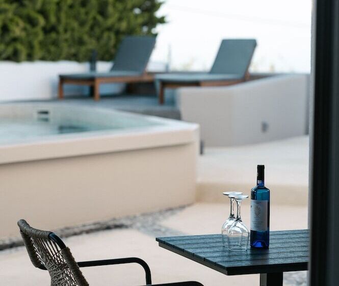 هتل Elements Cozy Suites