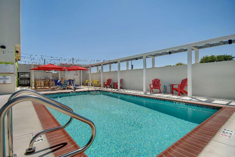 هتل Home2 Suites By Hilton Garden Grove