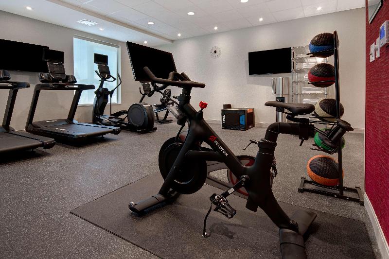 هتل Home2 Suites By Hilton Garden Grove
