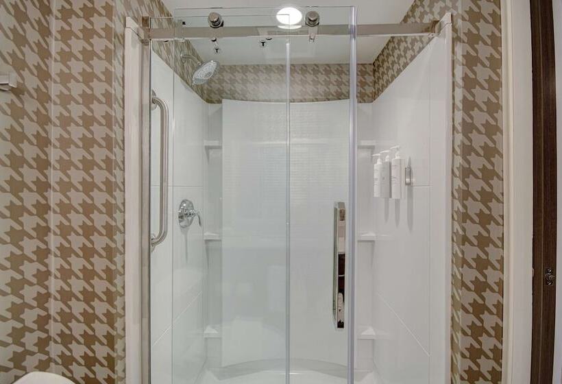 هتل Home2 Suites By Hilton Garden Grove