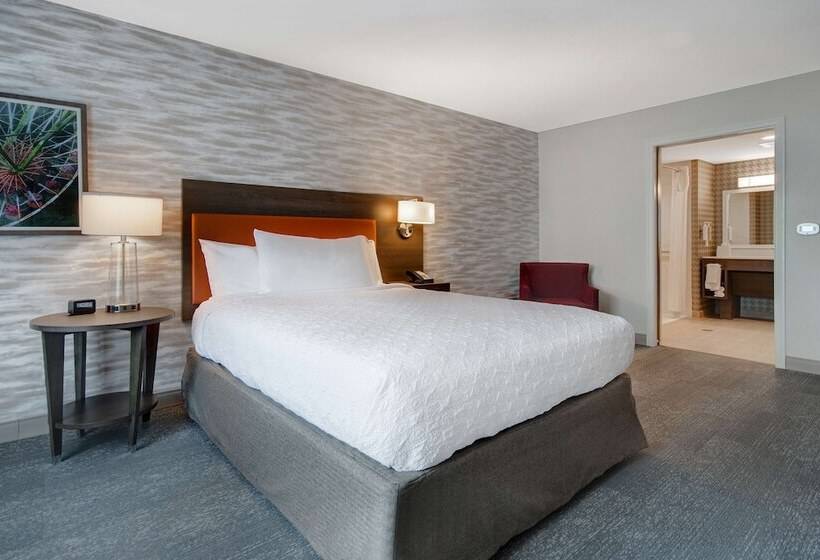 هتل Home2 Suites By Hilton Garden Grove