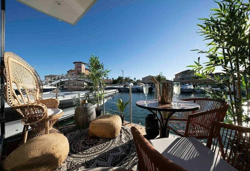هتل Maison Sur L Eau Mille Et Une Nuits Avec Jacuzzi