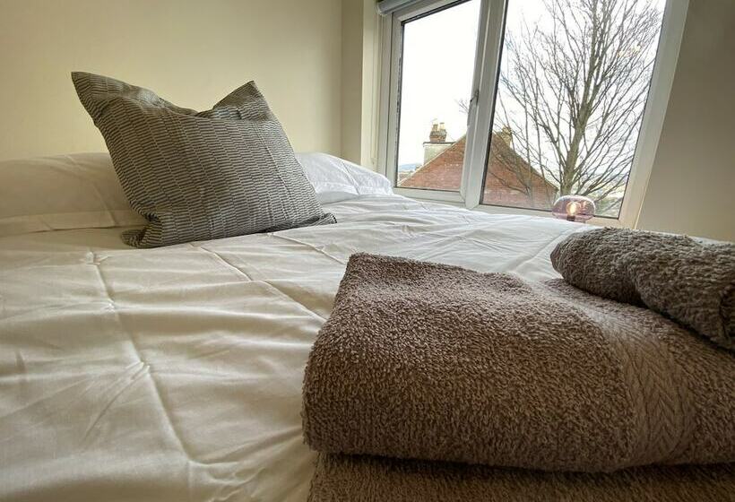 דירת נופש Charming 4bed Town House In Crookes, Sheffield