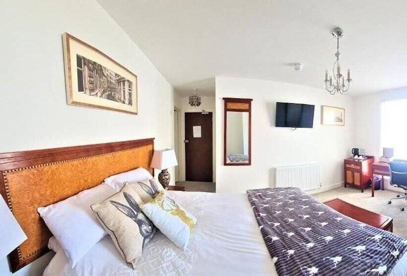 تختخواب و صبحانه White Stag Lodge