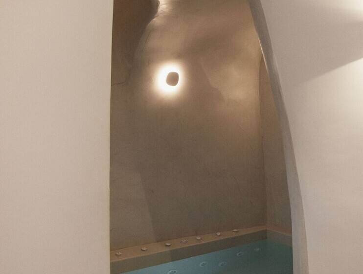 هتل Utopia Suites Santorini