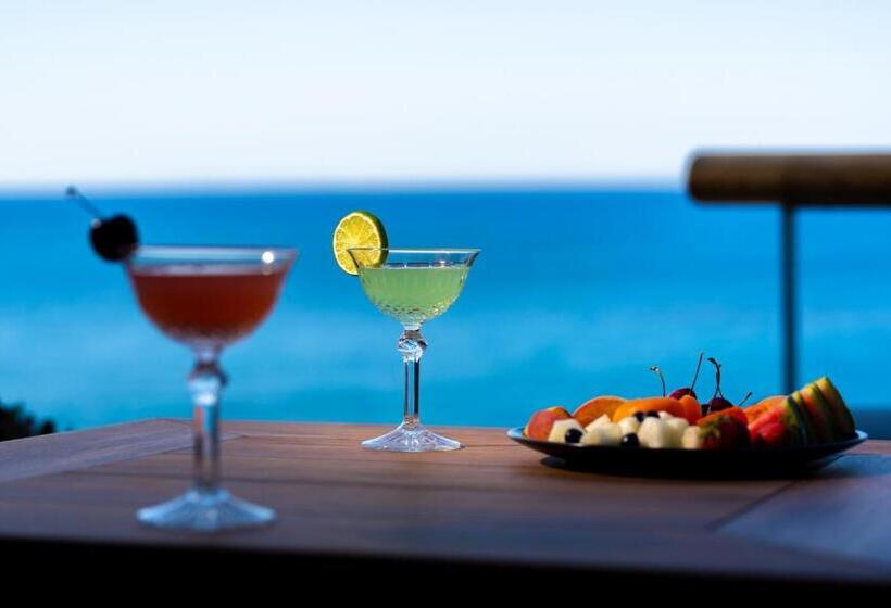 Neoma Luxury Suites